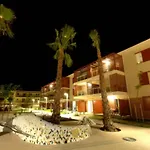 6 Personnes - Piscine - Terrasse - Parking&clim Appartamento