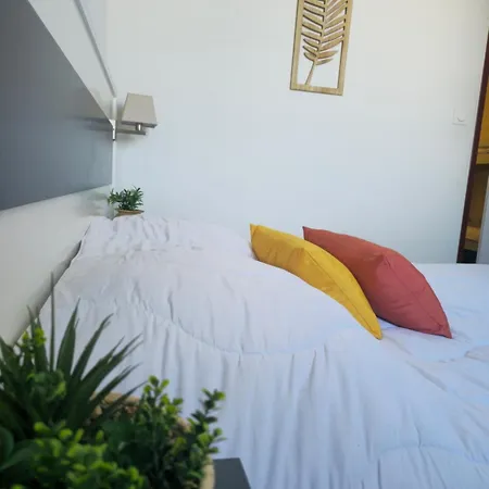 Apartmán 6 Personnes - Piscine - Terrasse - Parking & Clim *