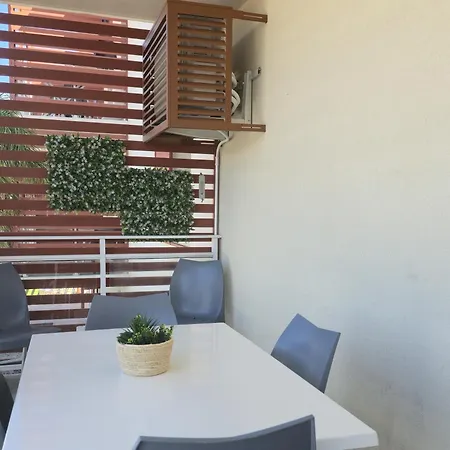 6 Personnes - Piscine - Terrasse - Parking & Clim Apartment