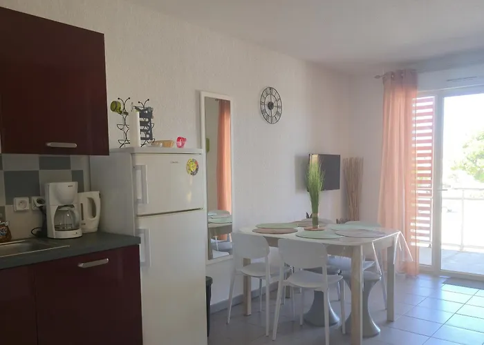 4-6 Personnes Avec Piscine Demeure De La Massane